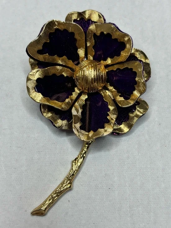 Goldtone Vintage 3” Purple Enamel Broach - Picture 2 of 8